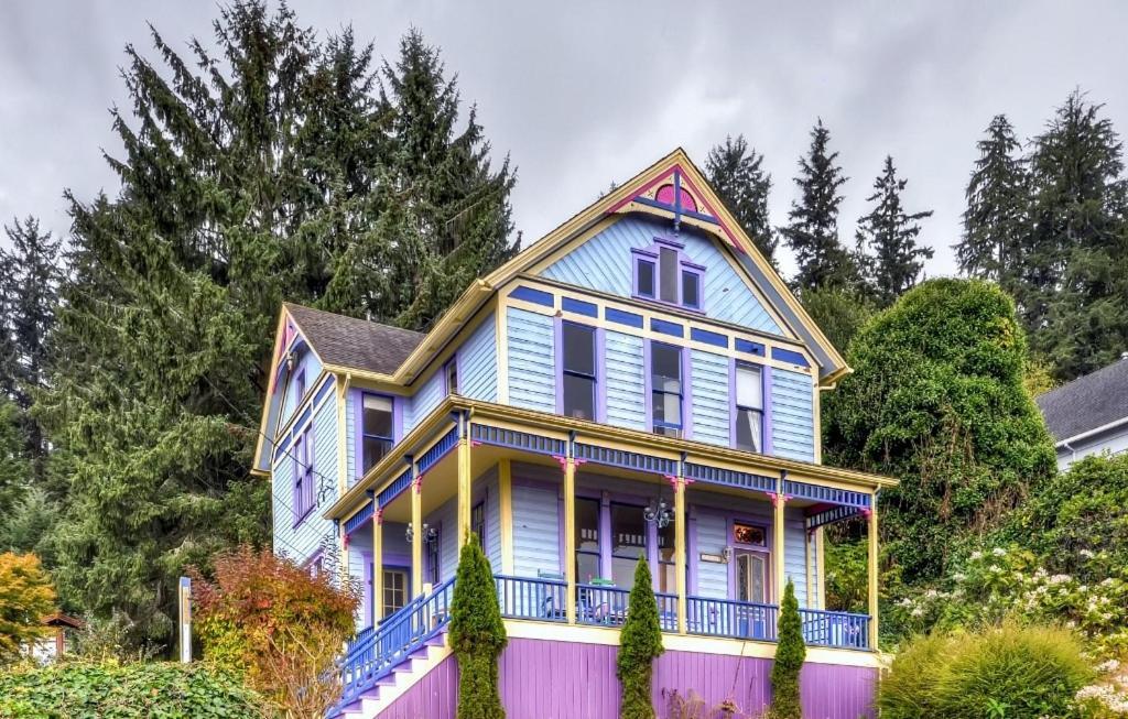 Astoria Painted Lady Historic Apt With River View! Екстериор снимка